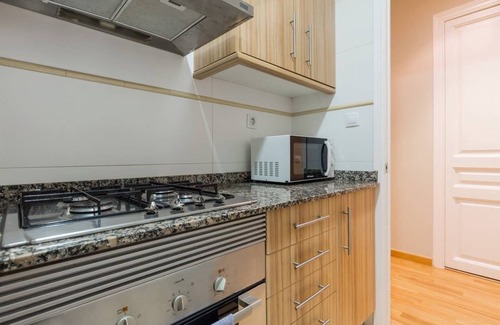 Sant Marti Apartment | LOST GARDEN - Strategic location, Great park views