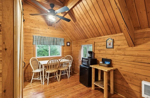 Grantsdale Cabin | Lost Horse Lodge