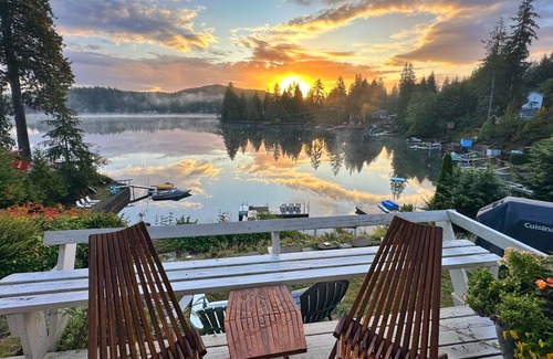 Shelton Cabin | Lost Lake Love Shack, a great place to make memories with friends & family!