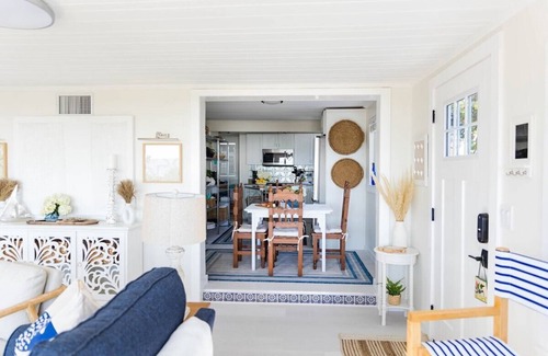 Englewood House | "Lost Loon" Oceanfront Cottage by Roxy Rentals