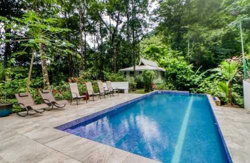 Tres Rios Hotel | Lost Pools Bungalow at Sloth