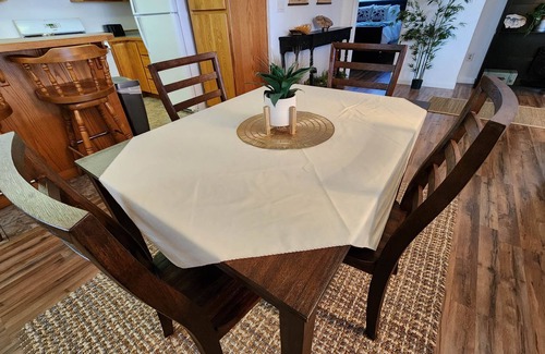 Roseburg Apartment | Lost World Lodge - Your Jurassic Park Vacation Rental
