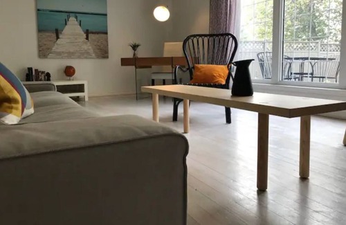 Red Deer House | Lots of Life in Red Deer