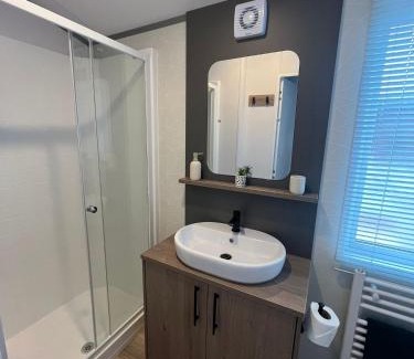 Malton Cabin | Lottie's Lodge With Hot Tub