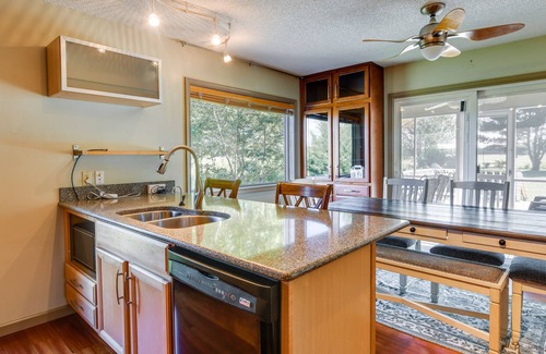 Lottsburg House | Lottsburg House w/ Private Pool + Fireplace