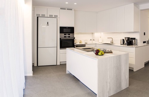 Vouliagmeni Apartment | Lotus Luxury Apartment