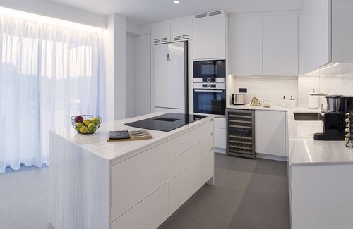 Vouliagmeni Apartment | Lotus Luxury Apartment