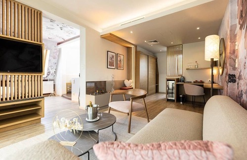 Loipersdorf bei Fuerstenfeld House | Lotussuite - ab 2 Nächte Inkl. Therme - Thermenhotel Vier Jahreszeiten