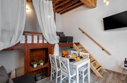 Salakos House | Lotza Traditional House Salakos
