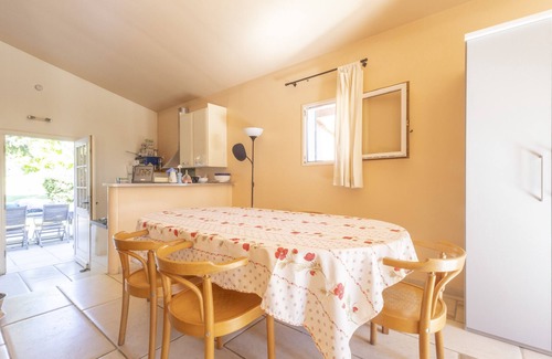 Villedieu Apartment | Lou Pavoun - Lavande a lovely gîte