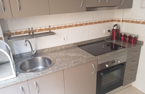 Los Alcazares Apartment | LOU'S PLACE -Albatros - 10 min walk to beach 2 bed G/floor - air con/heat-Wifi