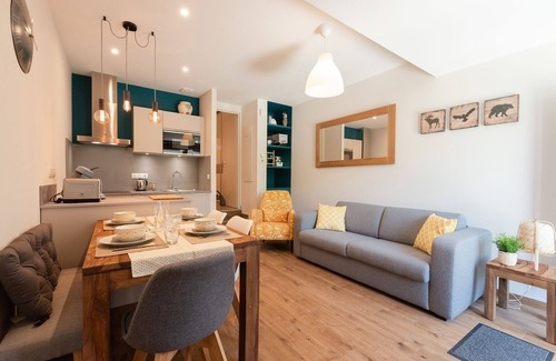 Peyragudes Apartment | Loudenvielle Centre, Rated 3 star, with terrace, 4/6 pers FIBRE WIFI NETFLIX