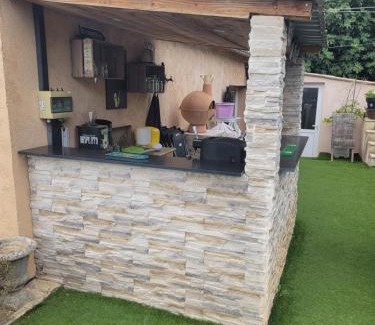 Auribeau-sur-Siagne House | Loue chalet de 11m2
