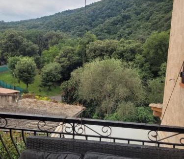 Auribeau-sur-Siagne House | Loue chalet de 11m2