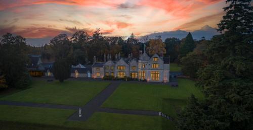 Mohill Hotel | Lough Rynn Castle