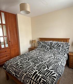 Mohill House | Lough Rynn Self Catering