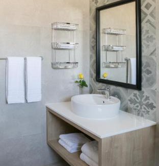 Chlorakas Hotel | Louis Paphos Breeze