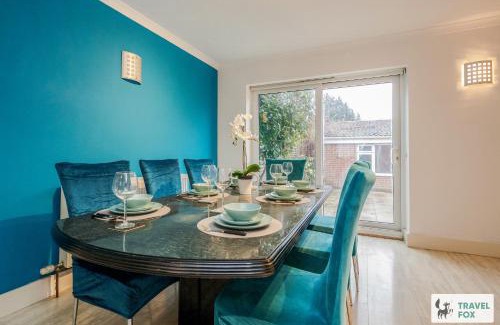 Luton House | Louisa's Stay