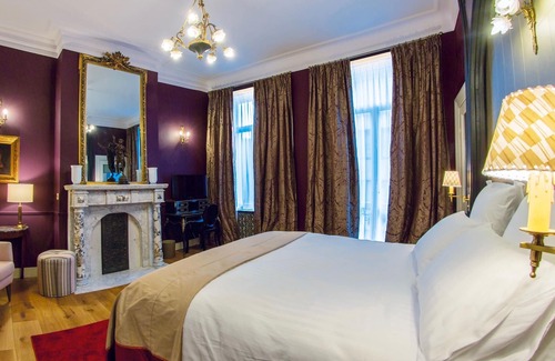 Postel Bed & Breakfast | Louise sur cour