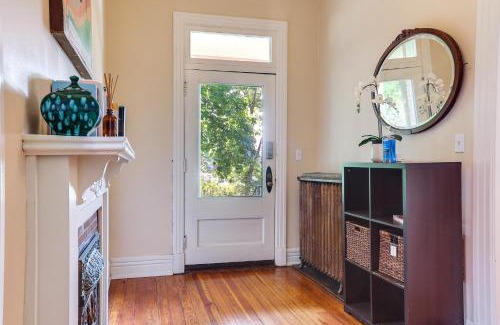 Old Louisville Apartment | Louisville Vacation Rental 2 Mi to Churchill Downs