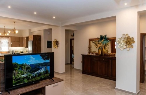 Agia Marina Villa | Loula's Villa