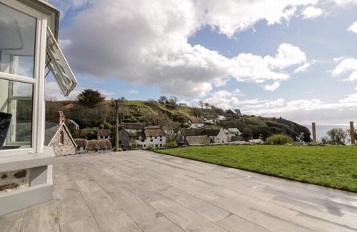 Cadgwith House | Louvain