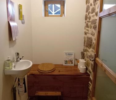 Iffendic Bed & Breakfast | Louzou Les Chambres Aux Loups