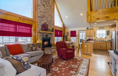 Paradise Point House | Love and Memories: Lake Access, Dogs Welcome, Hot Tub, Fire Pit!