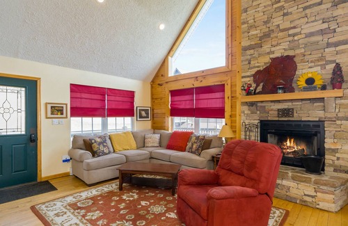 Paradise Point House | Love and Memories: Lake Access, Dogs Welcome, Hot Tub, Fire Pit!