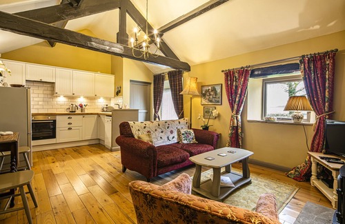 Bakewell Cottage | LOVE BIRD, pet friendly, character holiday cottage in Bakewell