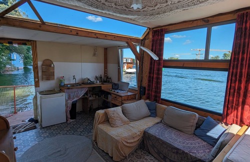Rummelsburg Boat Rental | Love Boat!