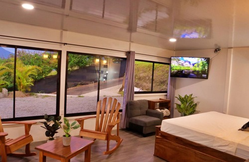 El Fosforo Cabin | Love Cabin - Lake & volcano Views