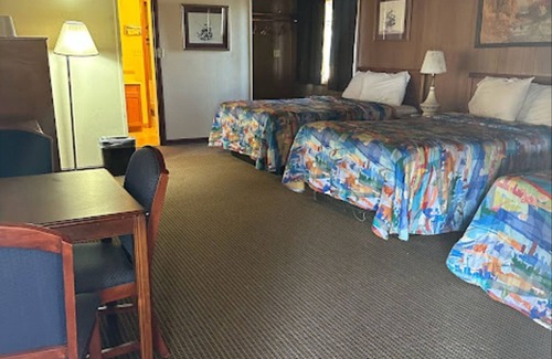 Alma Hotel | Love Hotels Western Holiday by OYO at Harlan Lake NE