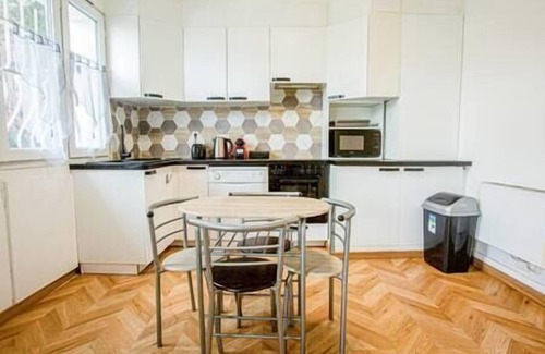 Aulnay-sous-Bois Apartment | Love House SPA 4 - Paris 93