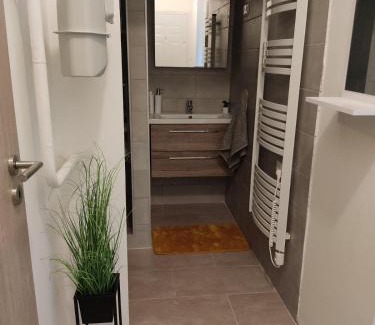 Hamor Apartment | Love Lair Apartman