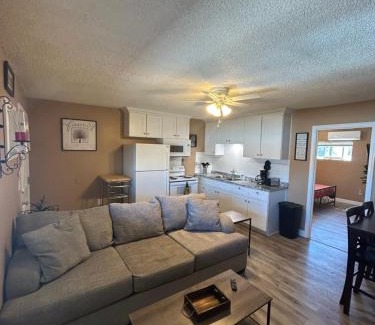 Bullhead City Apartment | Love nest