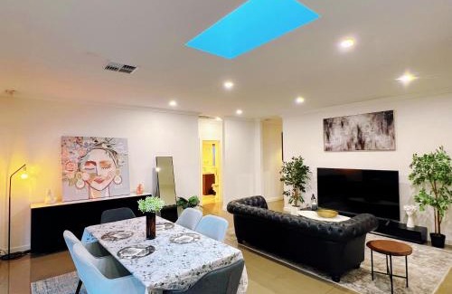 Felixstow Villa | Love of Angels - Quiet & Cozy House Near City