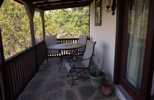 Paluxy Cottage | Love of the View - Glen Rose Luxury Cottage