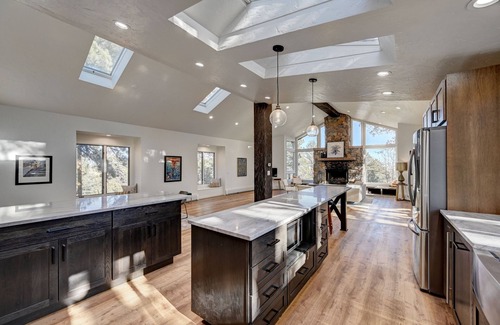 Golden Gate Canyon Cabin | LoVE Ranch, Stunning Mountain/City Views,10 Acres, Near Golden/Red Rocks/Denver