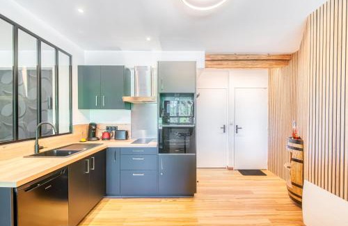 Rochefort-sur-Loire Apartment | Love room au bord de l'eau. L'instant coquin