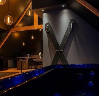 Lorient Apartment | Love Room-Balnéo-Parking privé