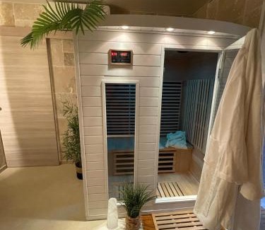 Le Breuil-sur-Couze House | Love Room lAntre dEux