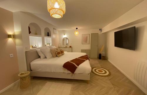 Blennes Apartment | Love Room Morocco - Jacuzzi & Piscine Privée