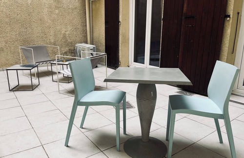 Bourg-les-Valence Apartment | Love Room Valence - Amour & Bulles