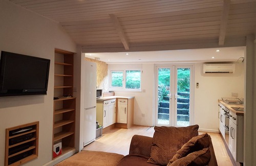 Maenporth Ski Chalet | Love Shack by the Beach