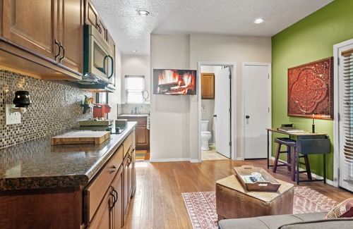 Corrales Apartment | Love Shack Cozy Corrales Country Getaway