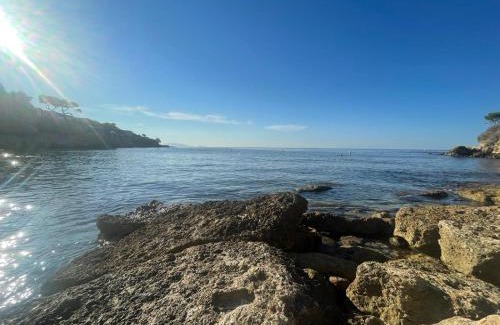 Sausset-les-Pins Apartment | Love & Sunsets Suite