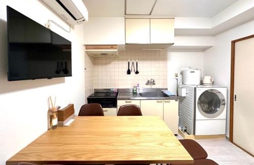 Taito Apartment | LoveAsakusa Stay 6 Iriya Station Ueno Station 2ー6人 エレベーター WIFI 浅草 新宿 渋谷 銀座 築地 浅草 原宿近い