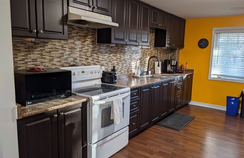 Bradford Apartment | Lovely basement apartment in the heart of Bradford