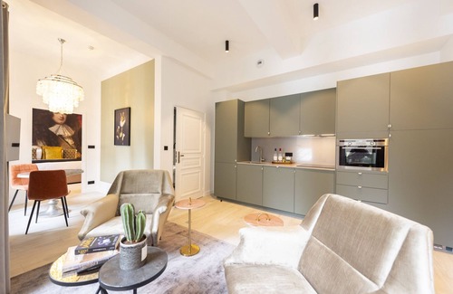 Faubourg-du-Roule Apartment | Lovelace, 4 stars Residence, Luxury at 50 meters from the Champs-Elysées